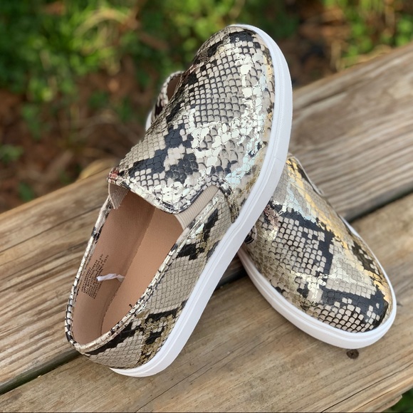Time and Tru Snakeskin Women’s Loafer Slip On Shoe - Picture 5 of 8